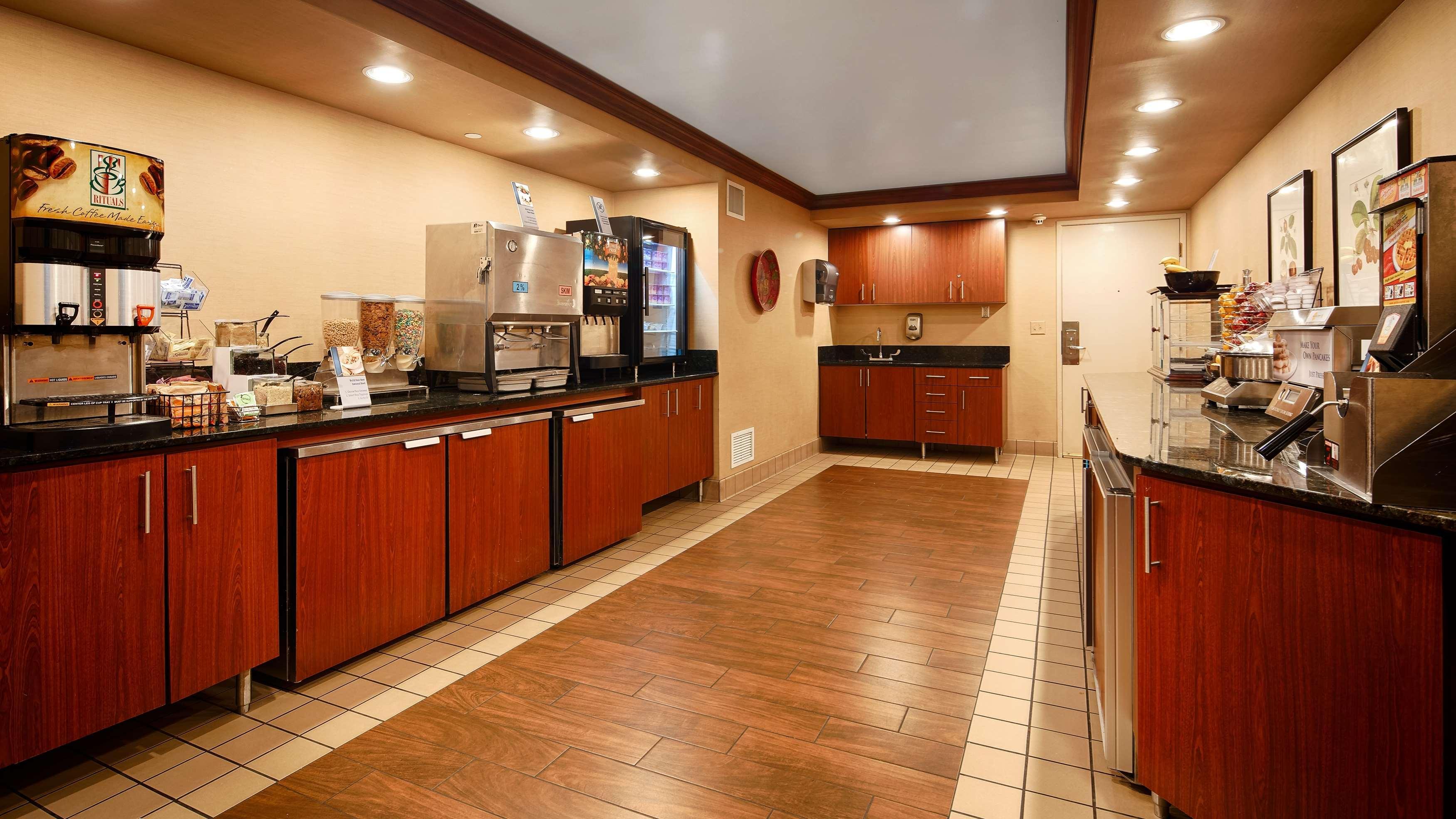 Restaurant Best Western Plus White Bear Country Inn