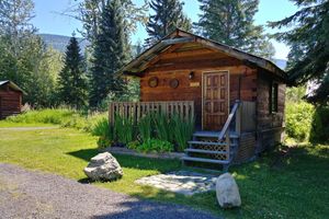 Alojamiento - Wolfwood Guest Ranch