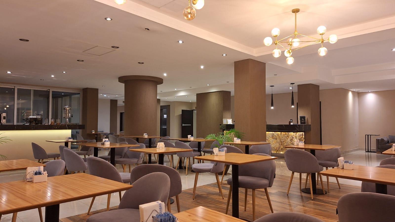 Vista Lobby Hotel Alvarado Suite