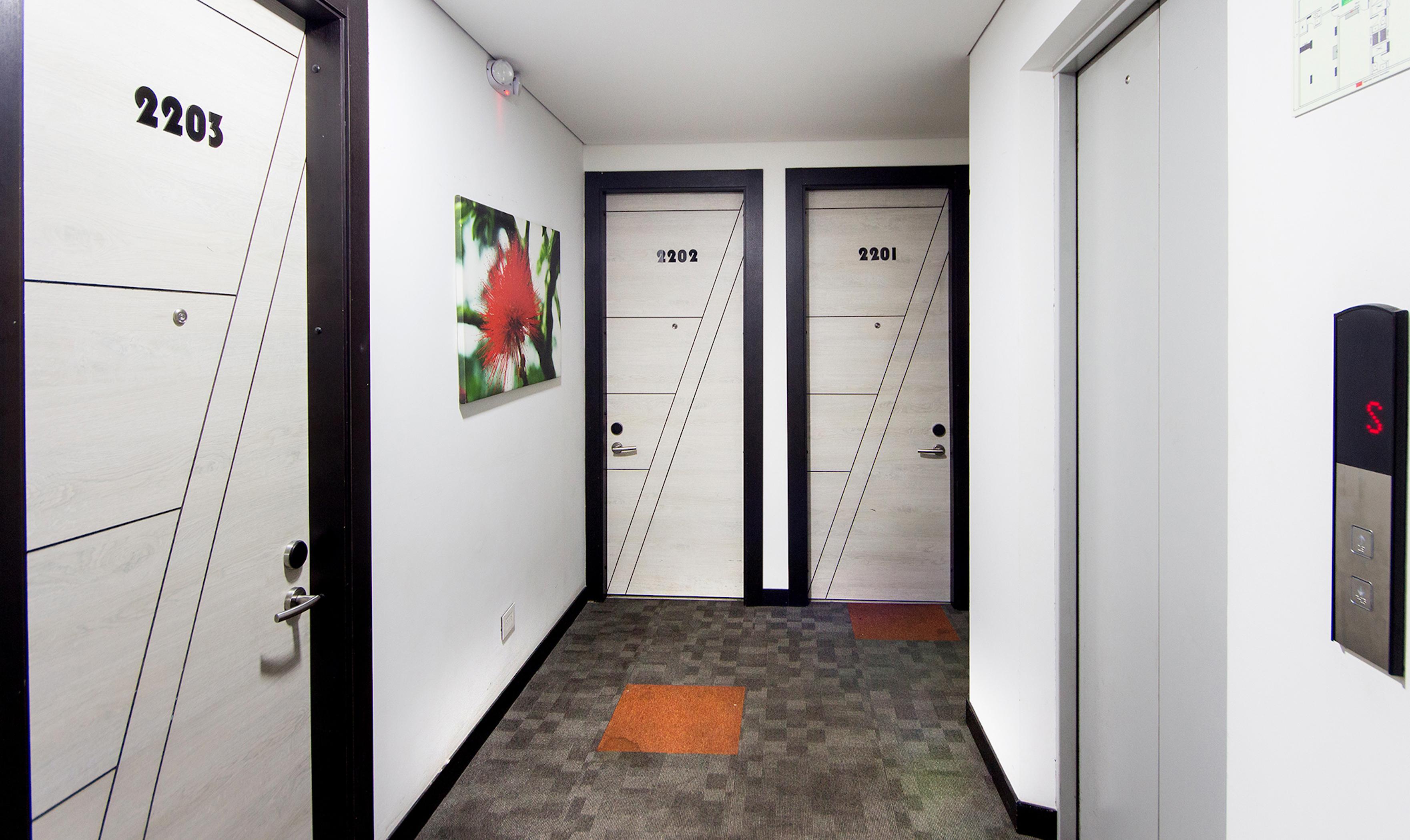 Set de Habitación Hotel American Visa Tower