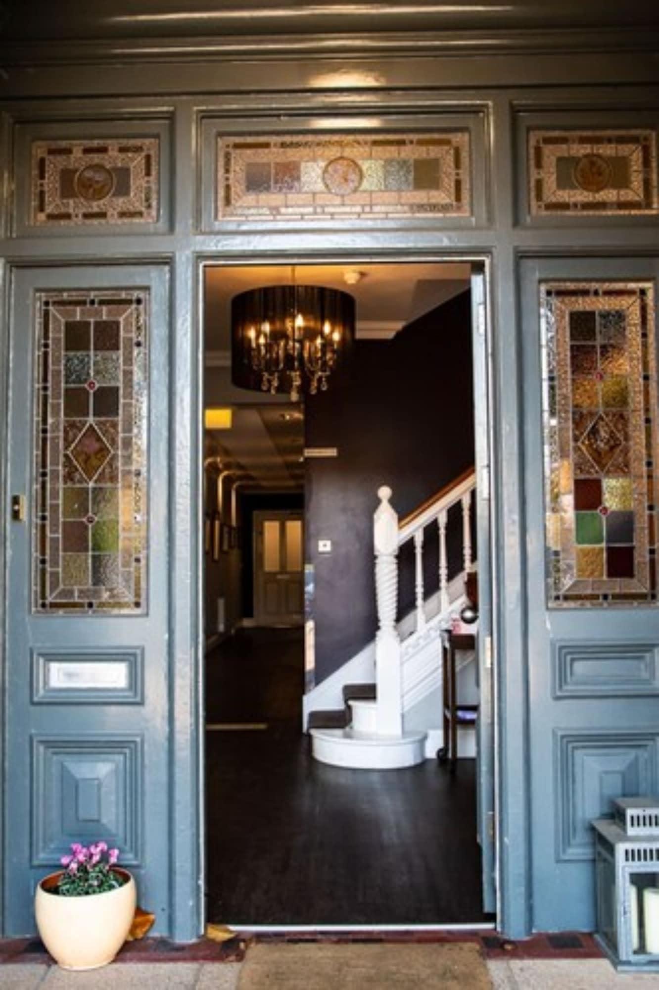 Vista Lobby Cliff House Hotel