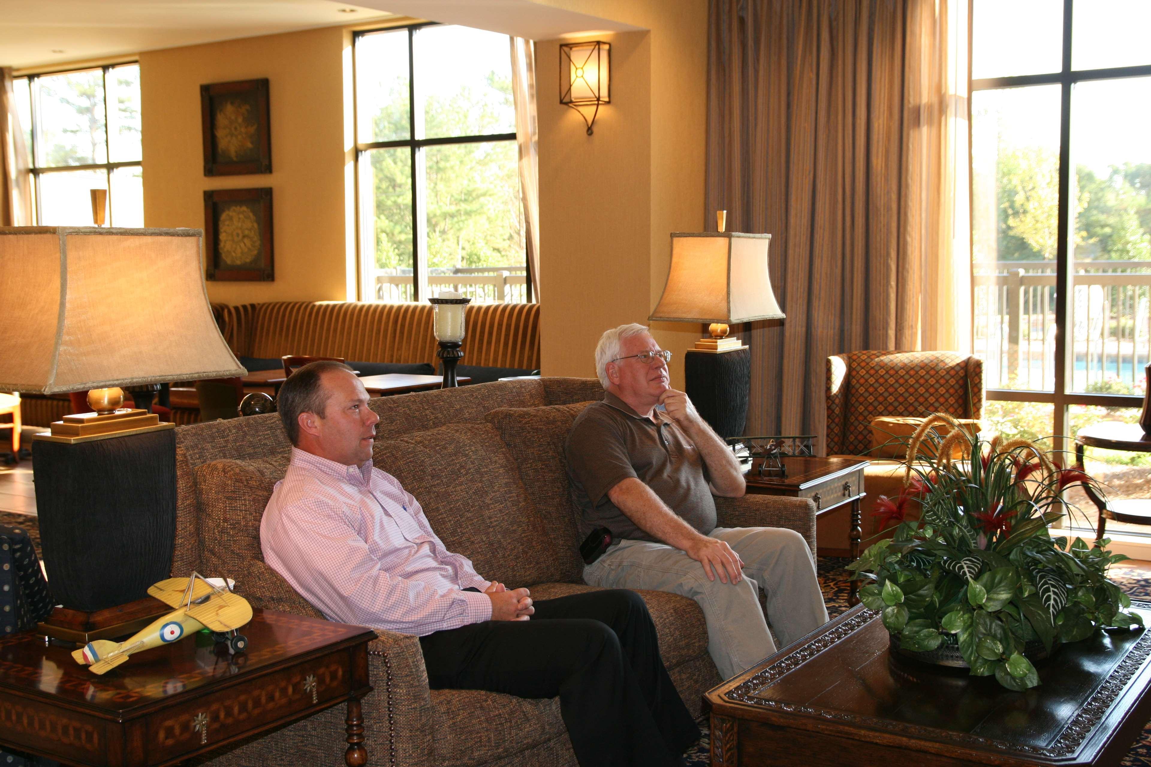 Vista Lobby Hampton Inn Jackson