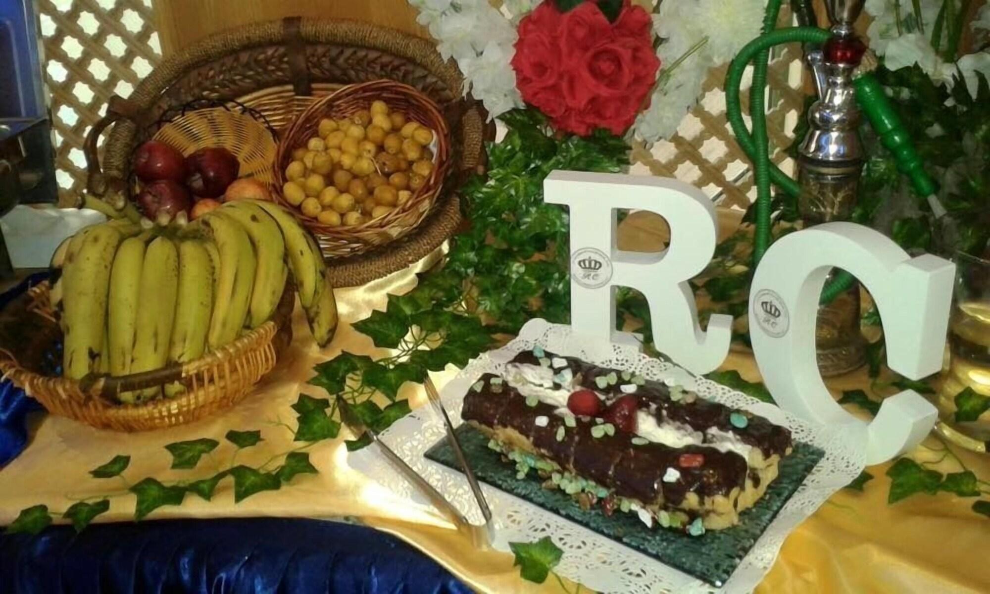 Restaurant Royal Crown Hotel & Suites
