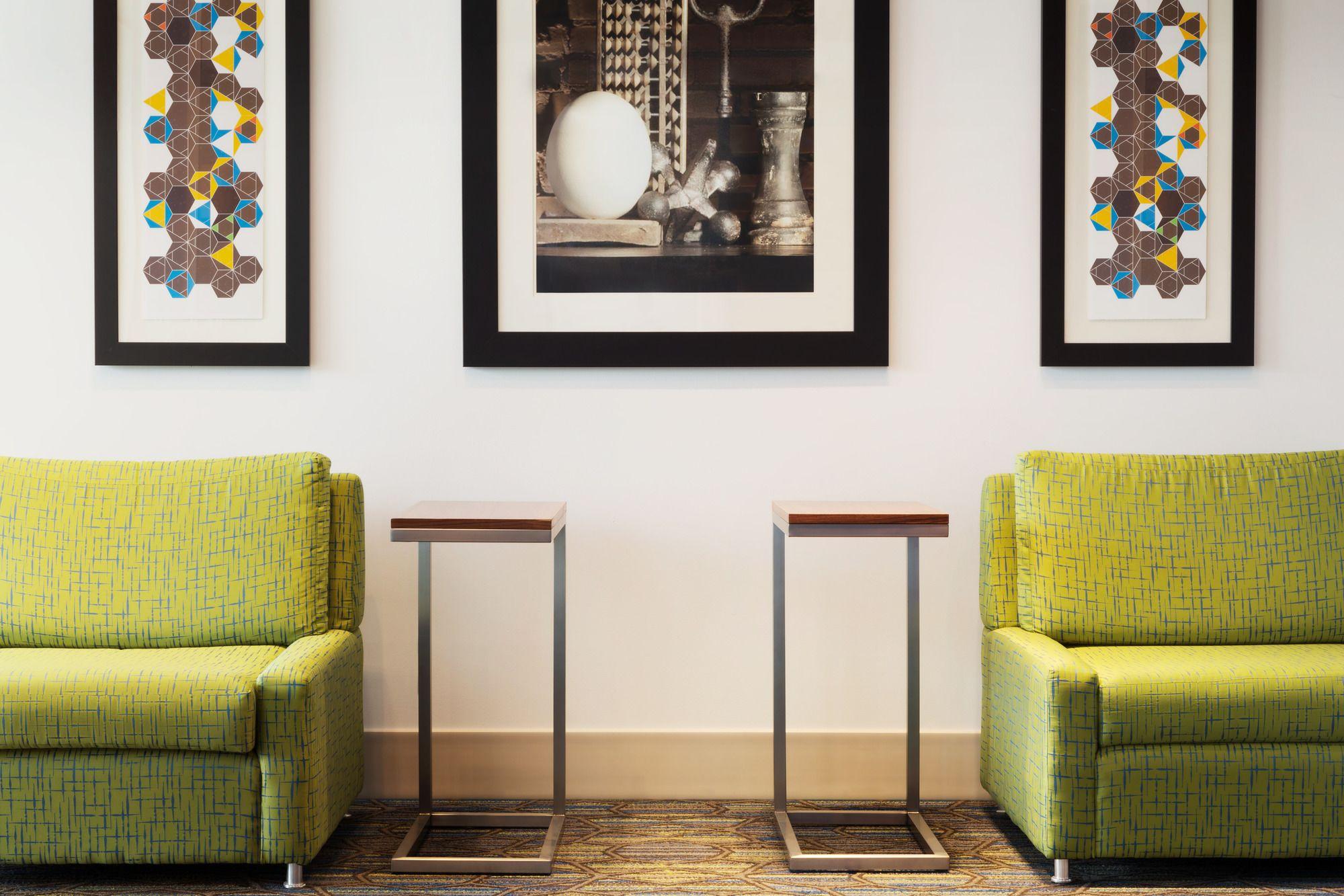 Vista Lobby Country Inn & Suites By Carlson Columbus Airport East