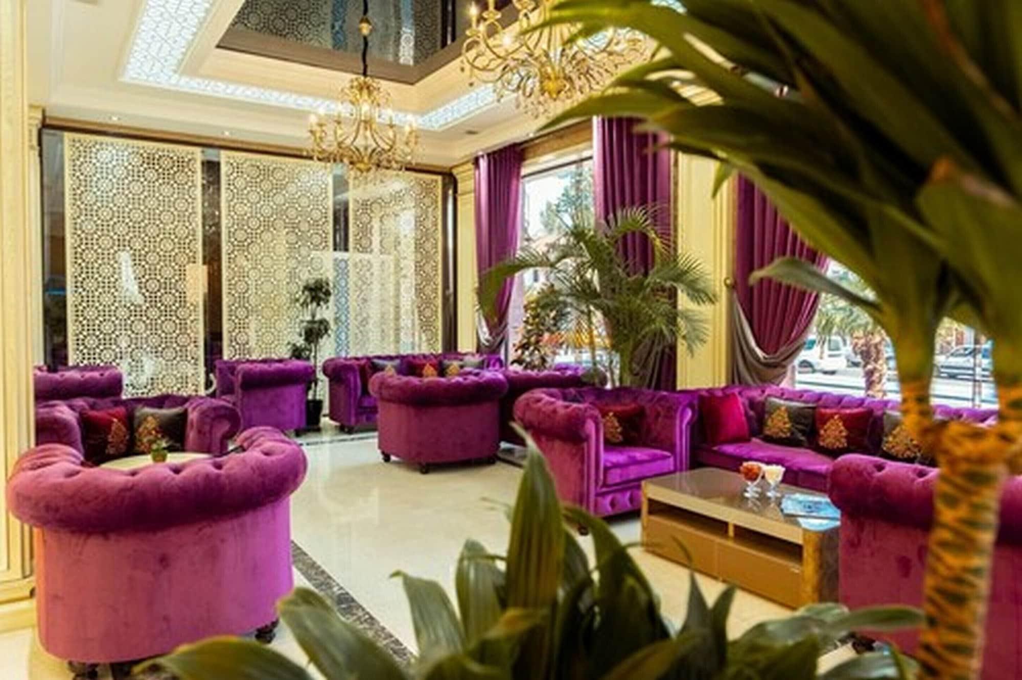 Vista Lobby Dilimah Premium Luxury Hotel