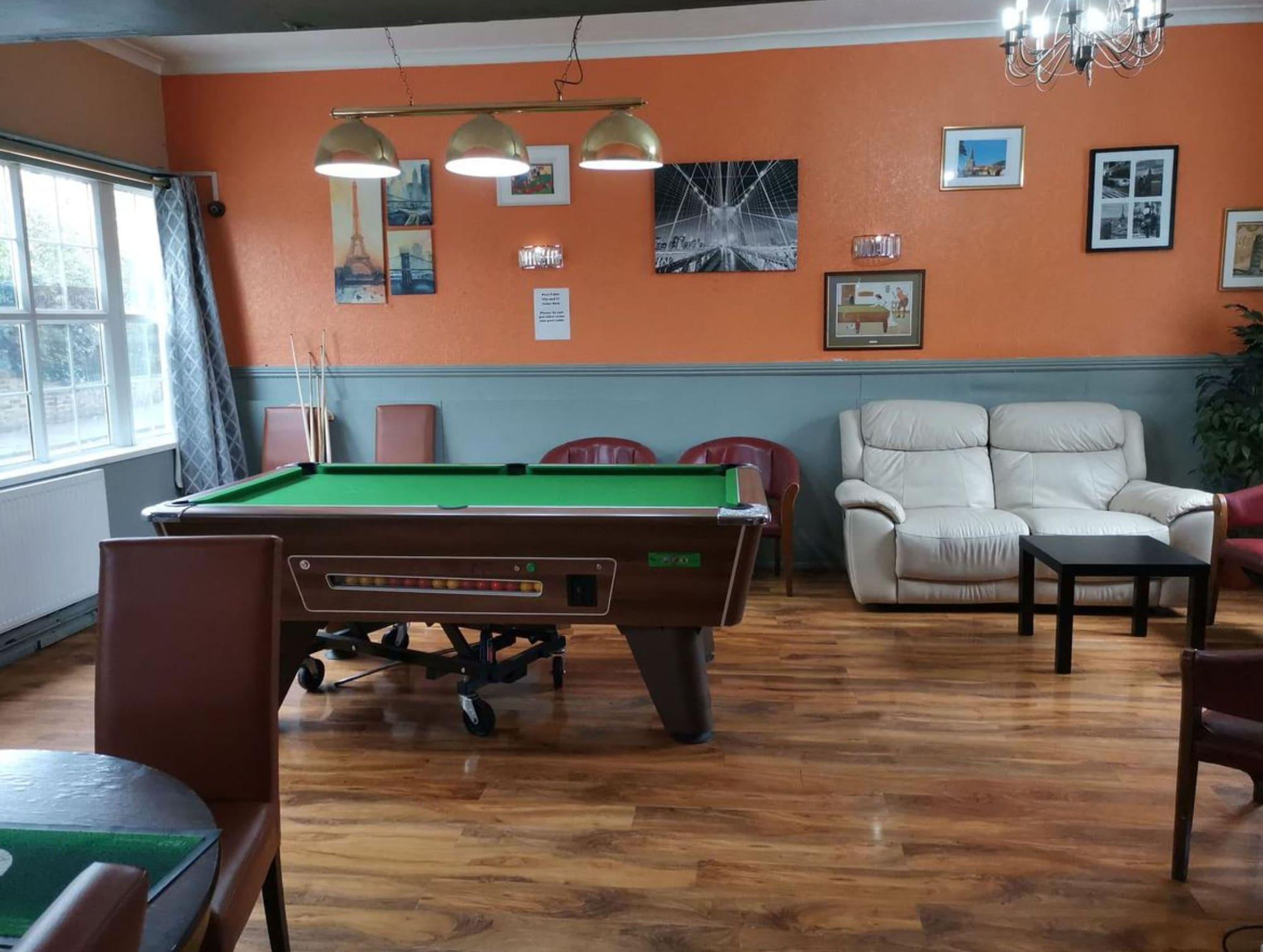 Instalaciones Recreativas Swan Inn, Heathrow Airport