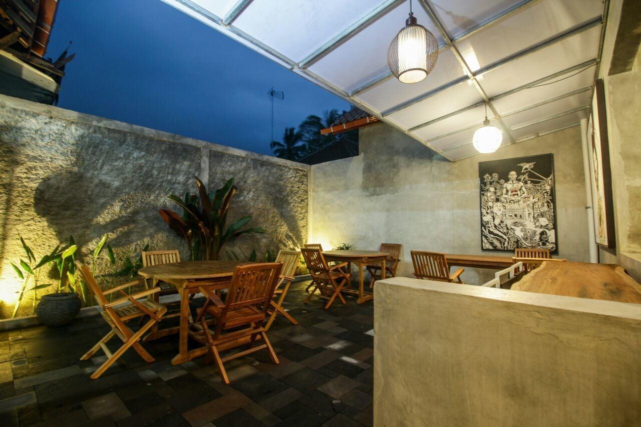 Restaurant Watu Agung Guest House