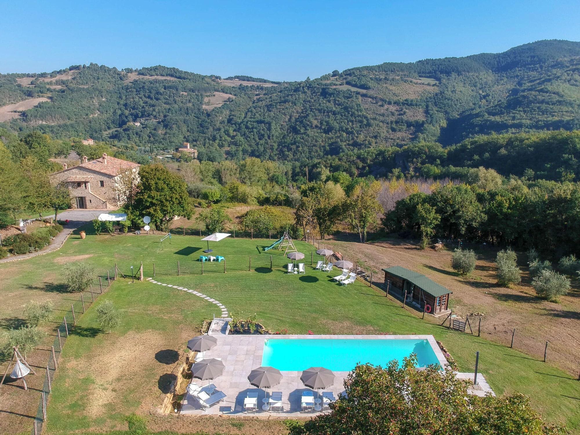 Varios Agriturismo Montelovesco