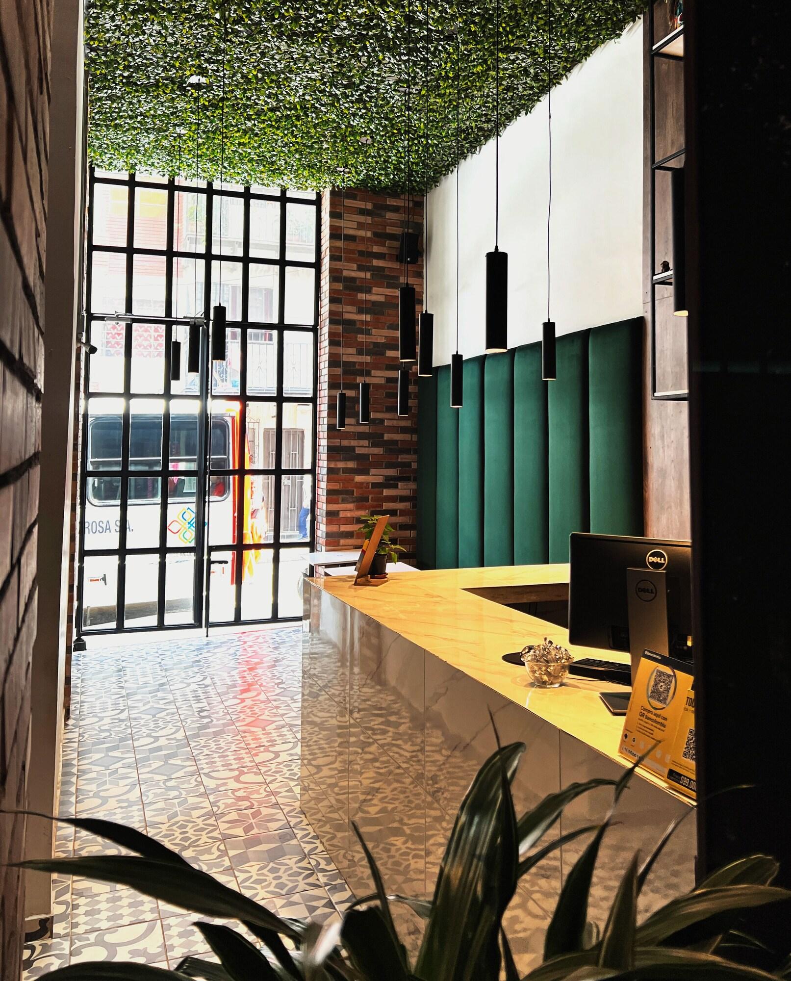 Vista Lobby Apartahotel Medellin