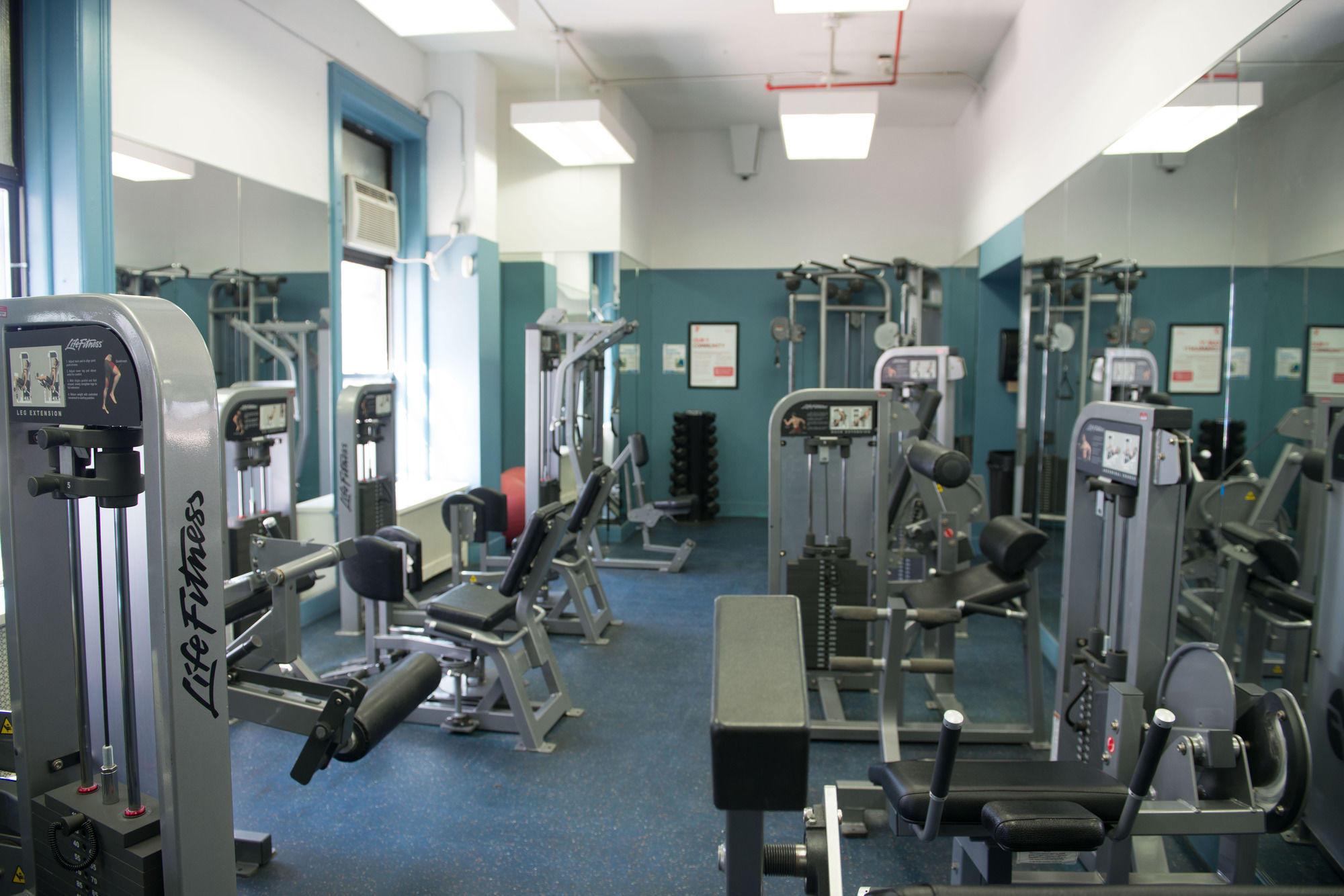 Gimnasio Green Point YMCA - Hostel