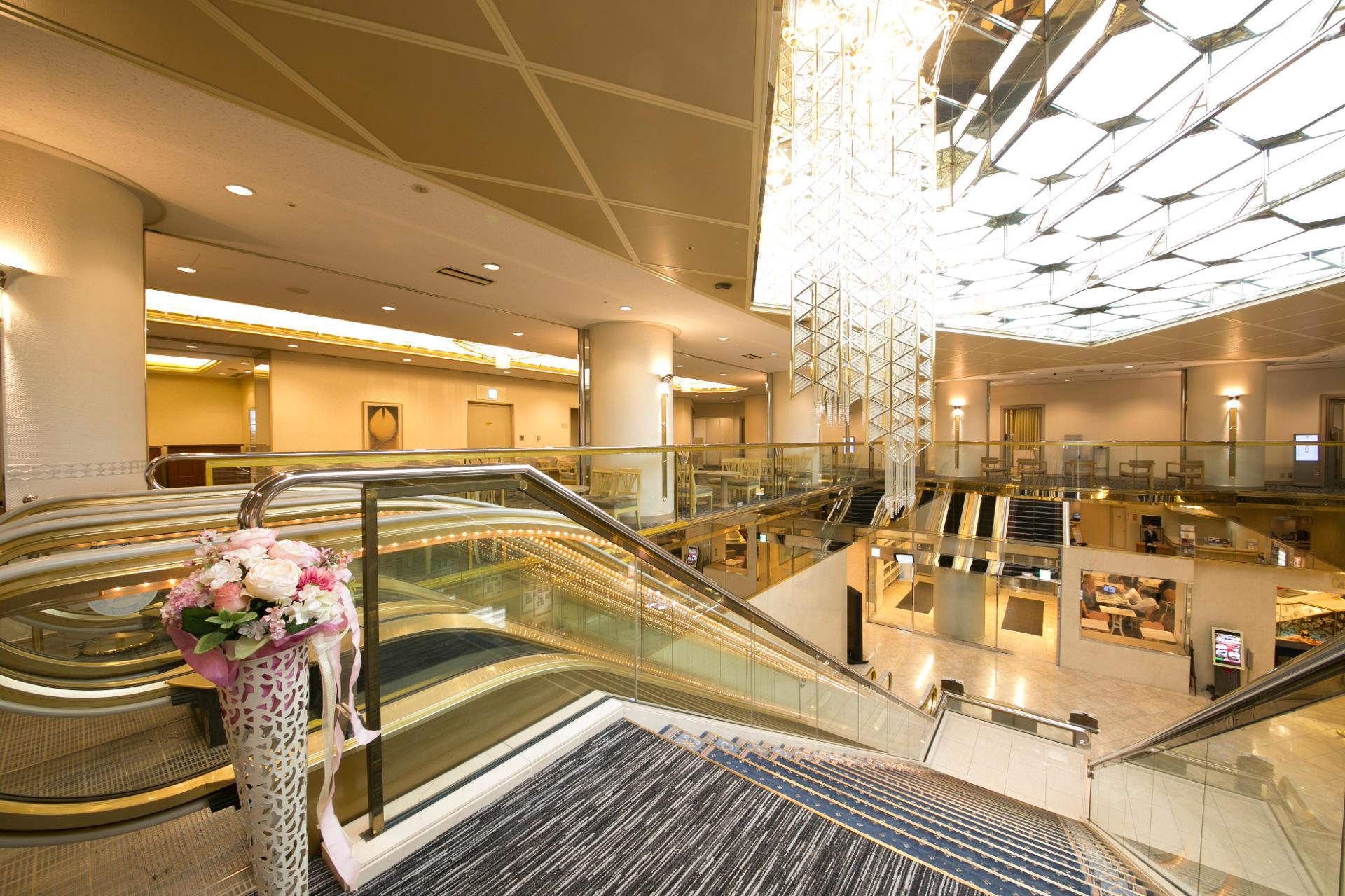 Vista Lobby Shin Osaka Washington Hotel Plaza
