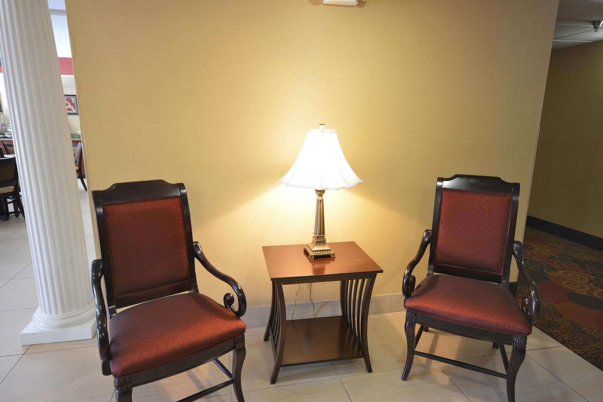 Vista Lobby Comfort Inn & Suites Trussville I-59 exit 141
