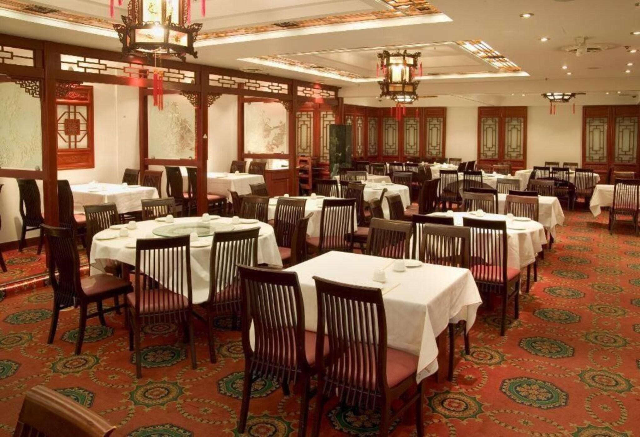Restaurant Red Lion Inn and Suites