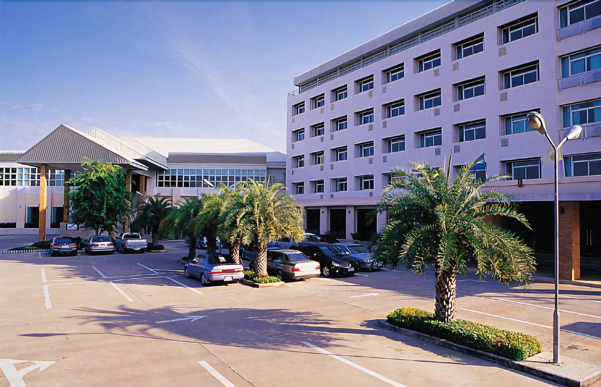 Vista Exterior Westerngrand Hotel Ratchaburi