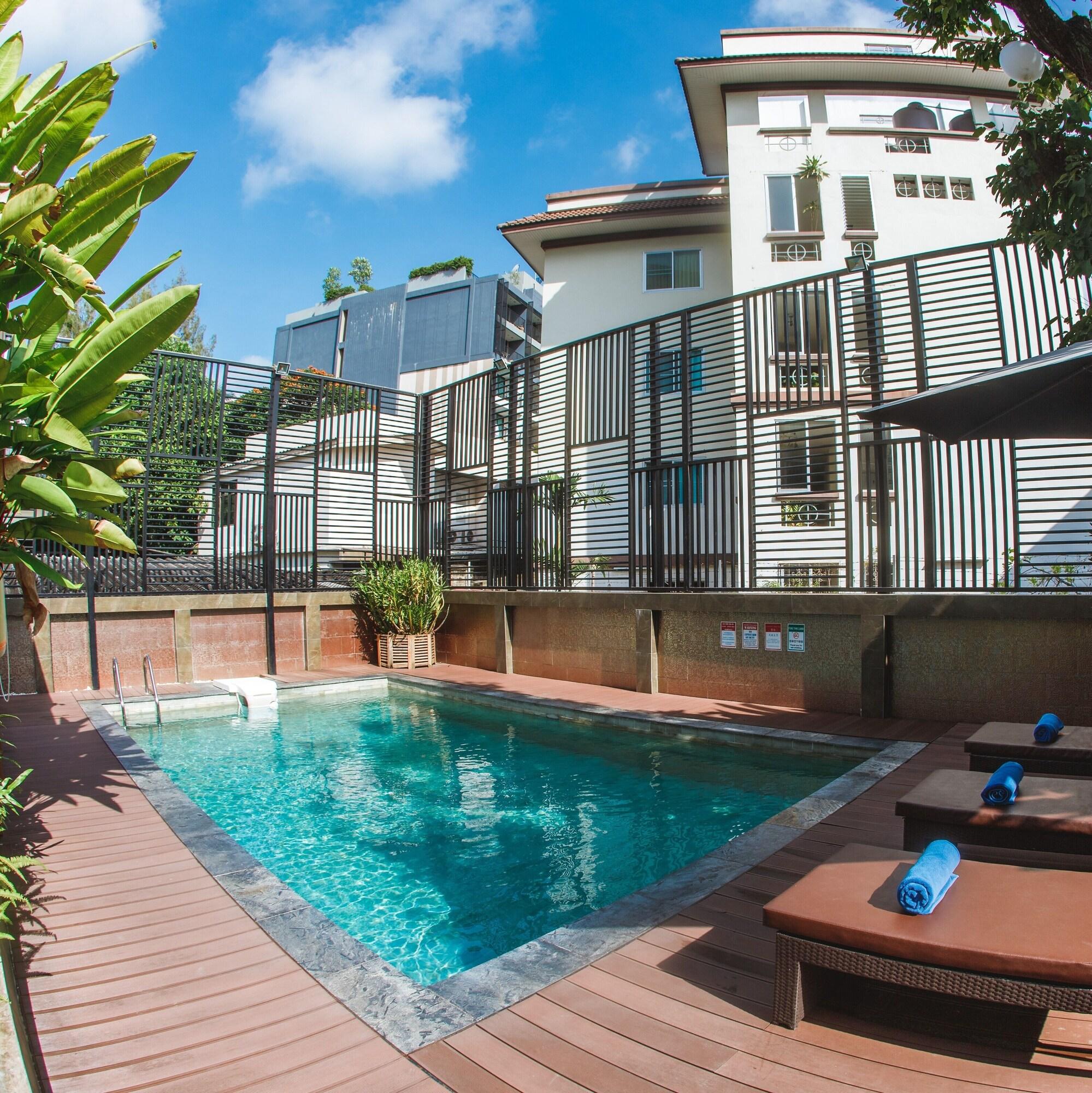 Vista Piscina Sanae' Townhouse Chiang Mai