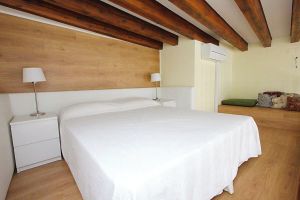Renta temporal - Romantic Venetian Apartment with Grand Canal Views and High Ceilings