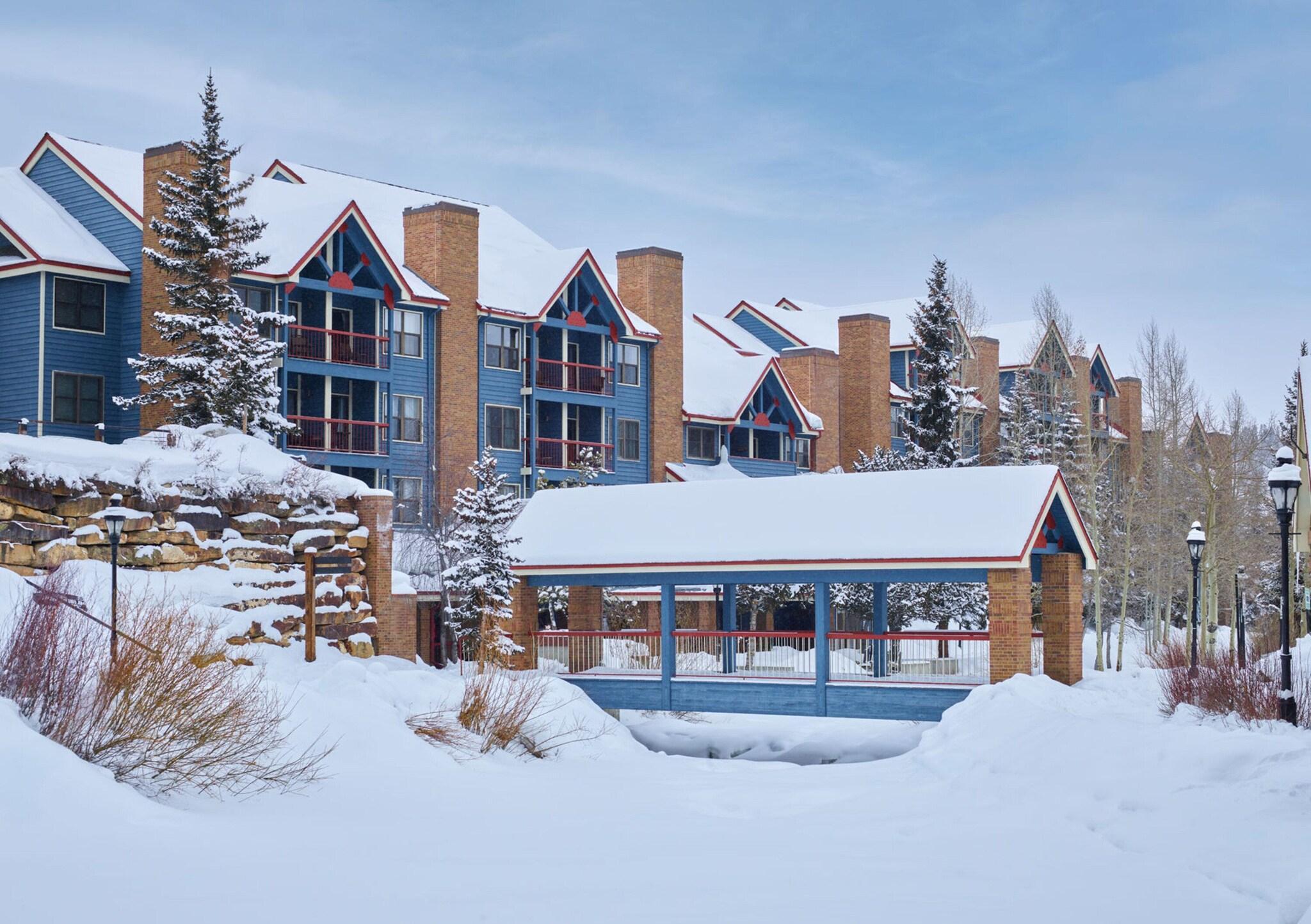 Vista Exterior River Mountain Lodge by Breckenridge Hospitality