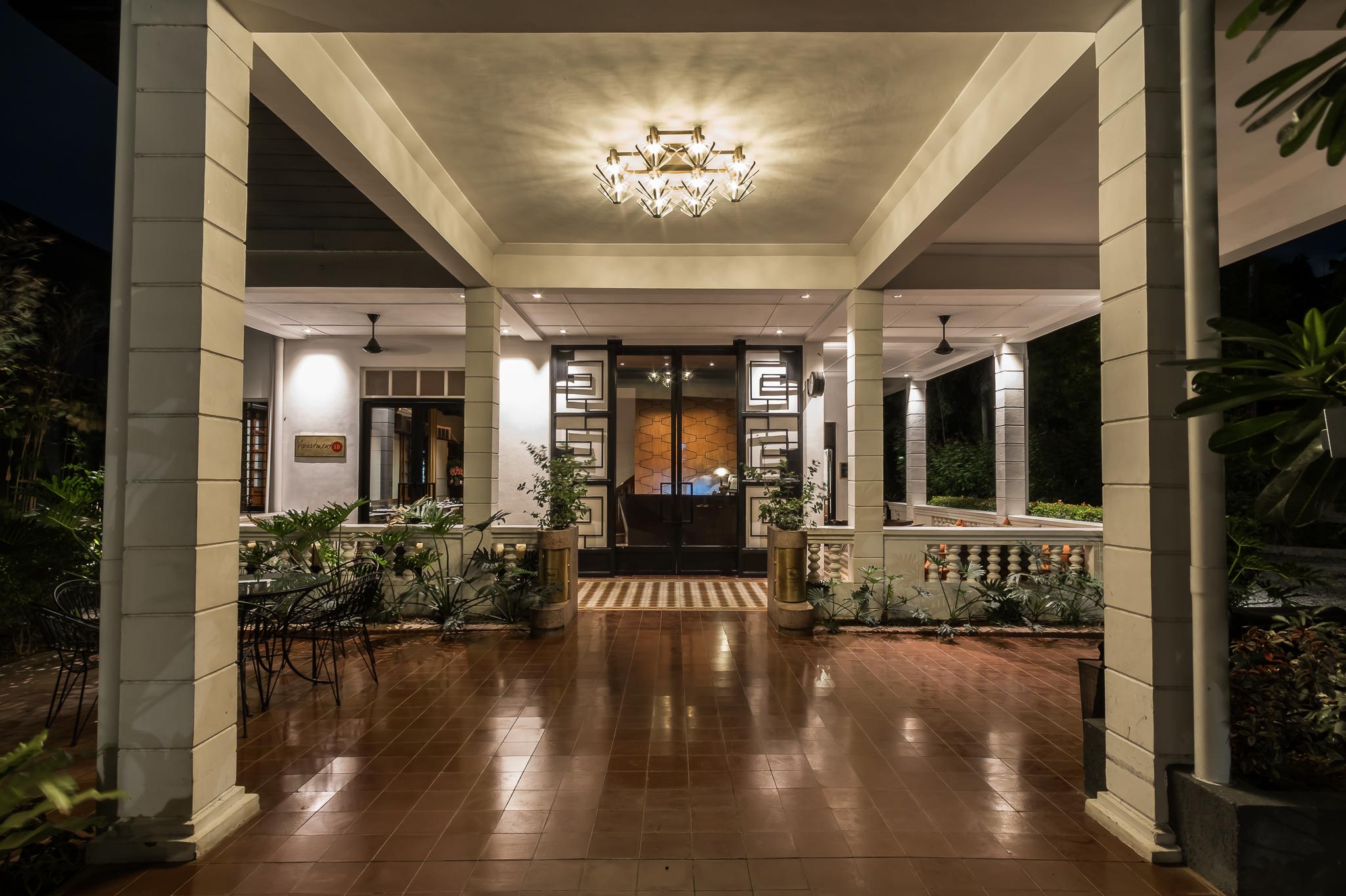 Vista Lobby The Henry Hotel Manila