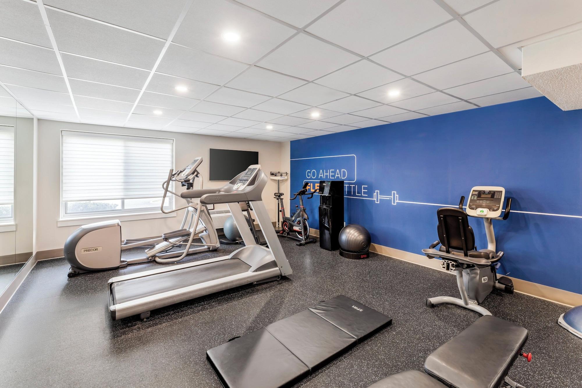 Gimnasio Holiday Inn Express Chicago-Downers Grove by IHG