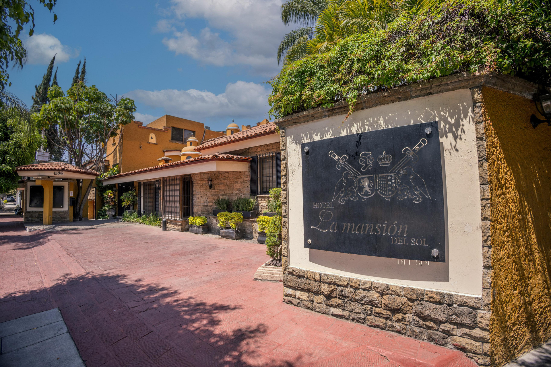 Vista Exterior La Mansión del Sol