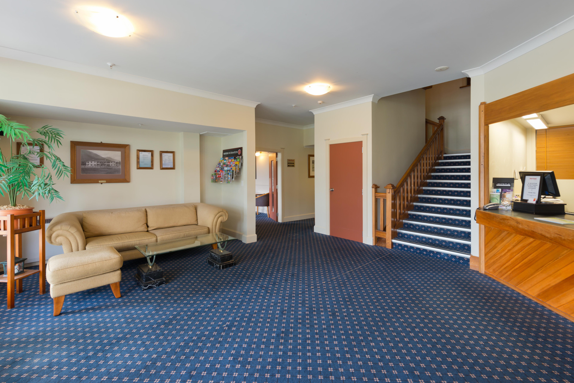 Vista Lobby Heartland Hotel Fox Glacier