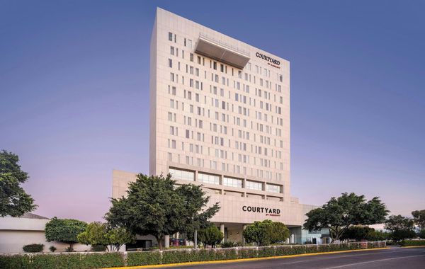 Courtyard by Marriott Leon at the Poliforum