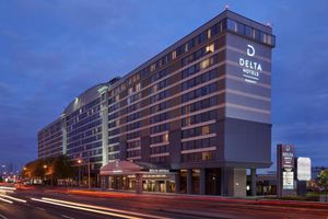 Alojamiento - Delta Hotels by Marriott Toronto Airport & Conference Centre