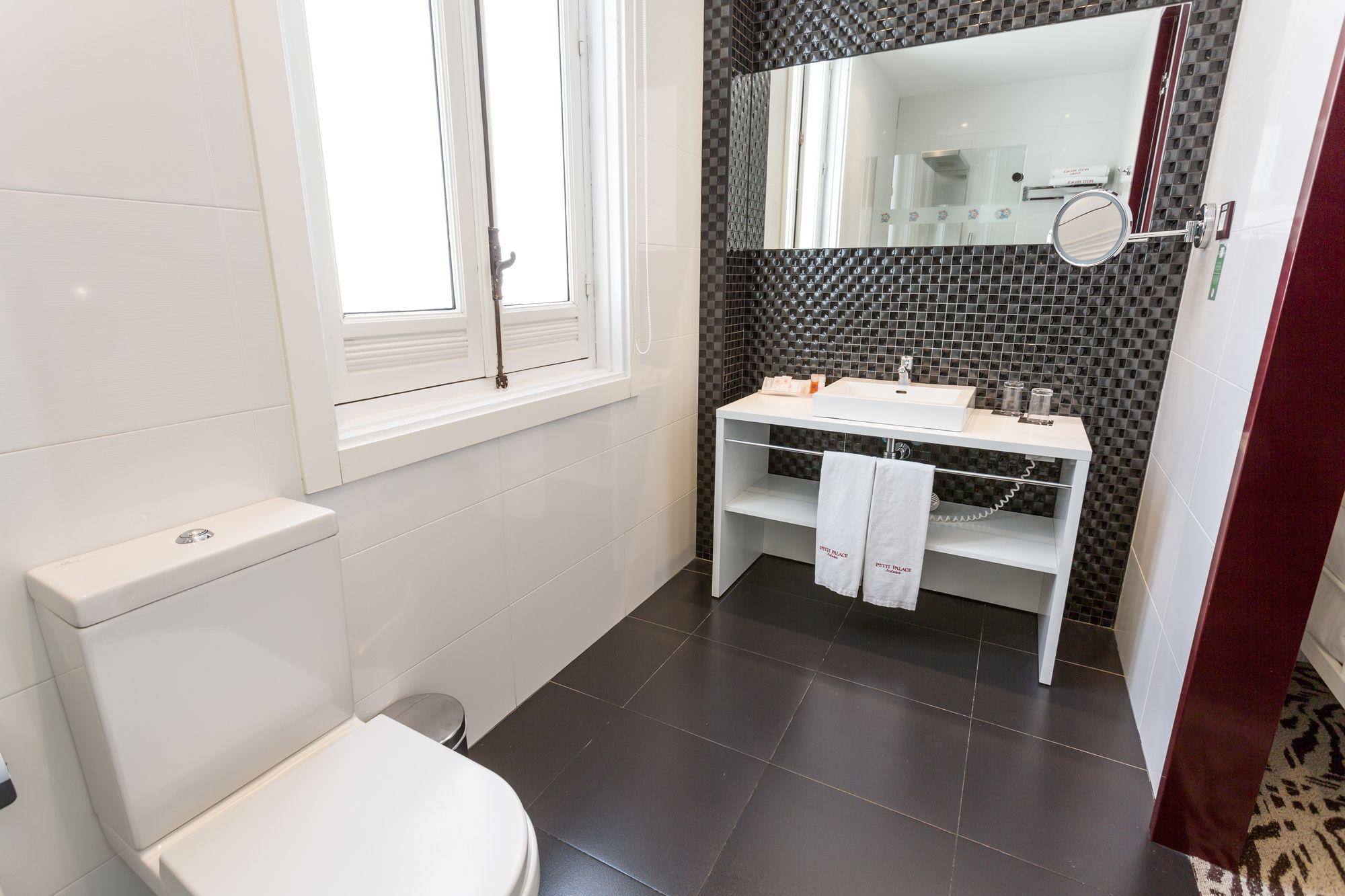 Hotel Petit Palace Lealtad Plaza