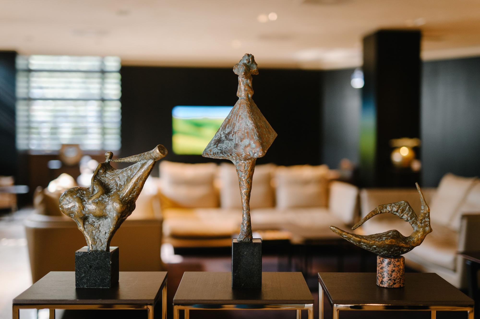 Vista Lobby BERDS Hotel Chisinau - MGallery Collection