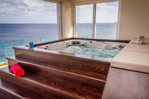Alquiler Vacacional - Brand new luxurious sea front apartment