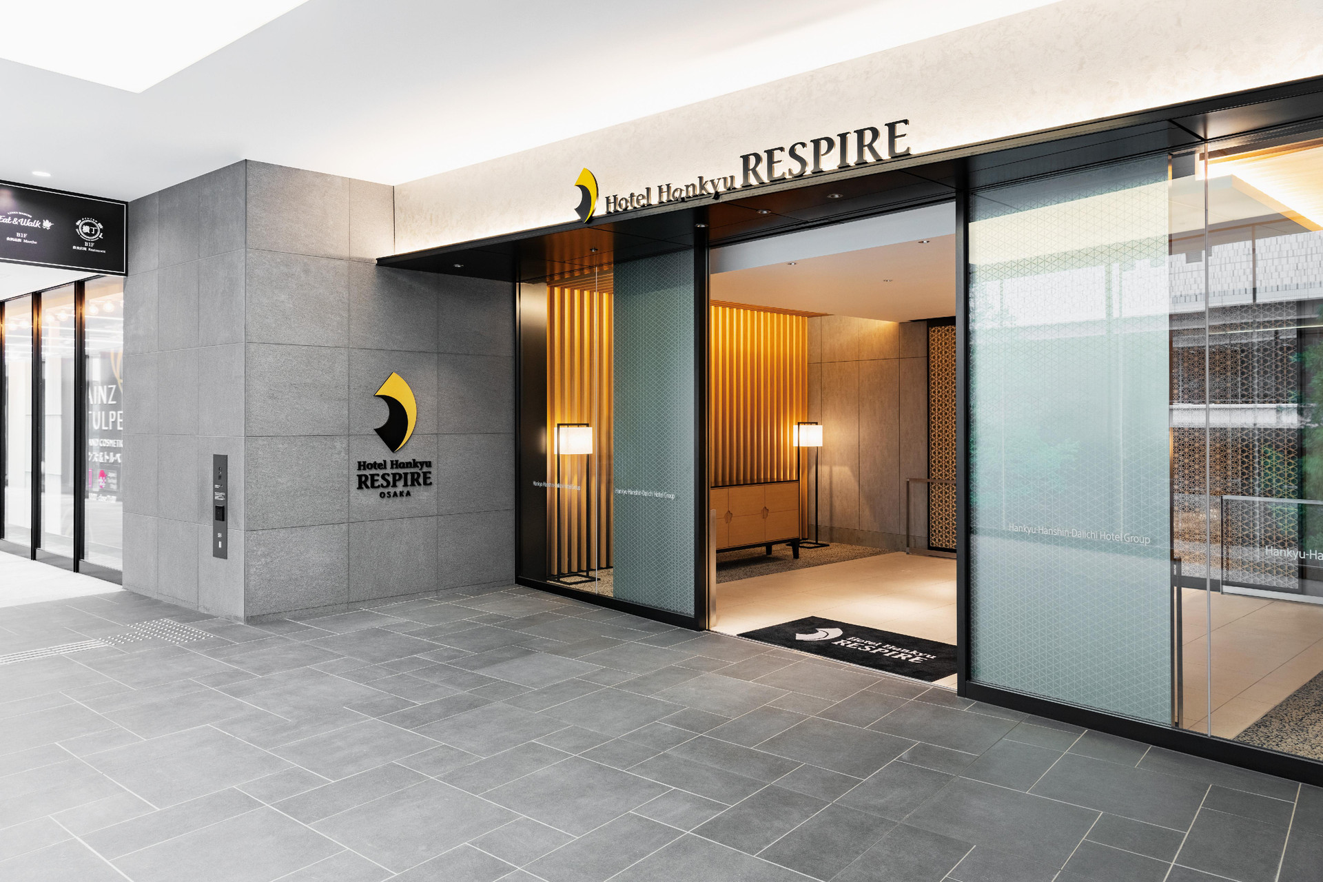 Vista Exterior Hotel Hankyu RESPIRE OSAKA