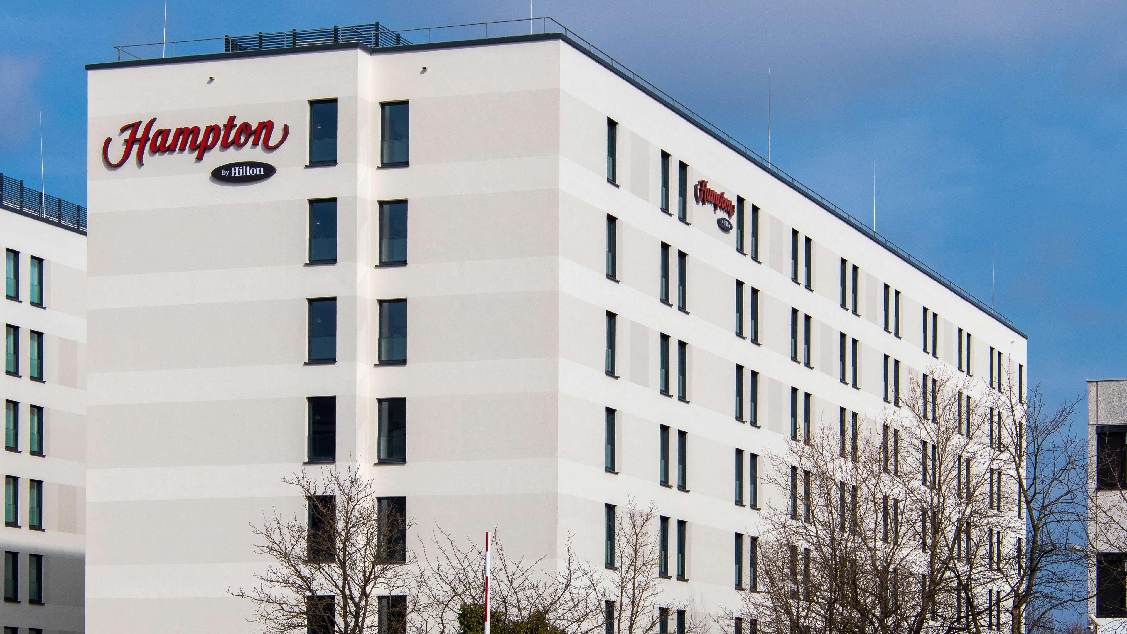 Vista Exterior Hampton by Hilton Munich City North