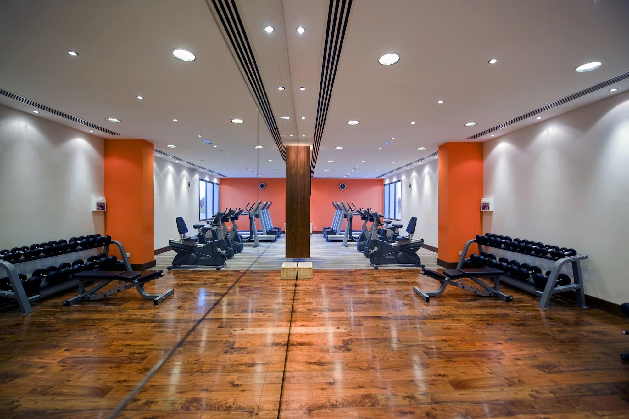 Gimnasio Staybridge Suites Abu Dhabi Yas Island by IHG