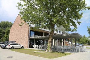 Alojamiento - Alsóörs Marina Hotel