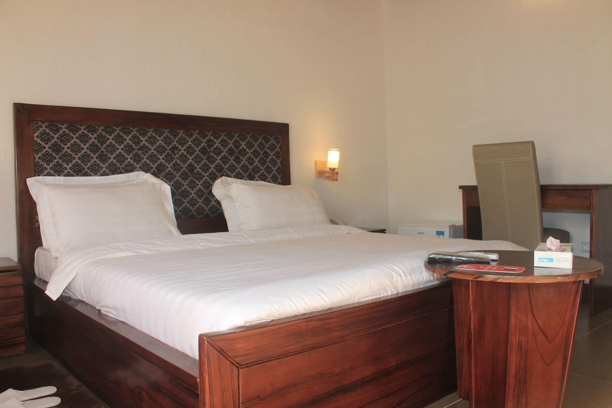 Habitación Four Season GUESTHOUSE