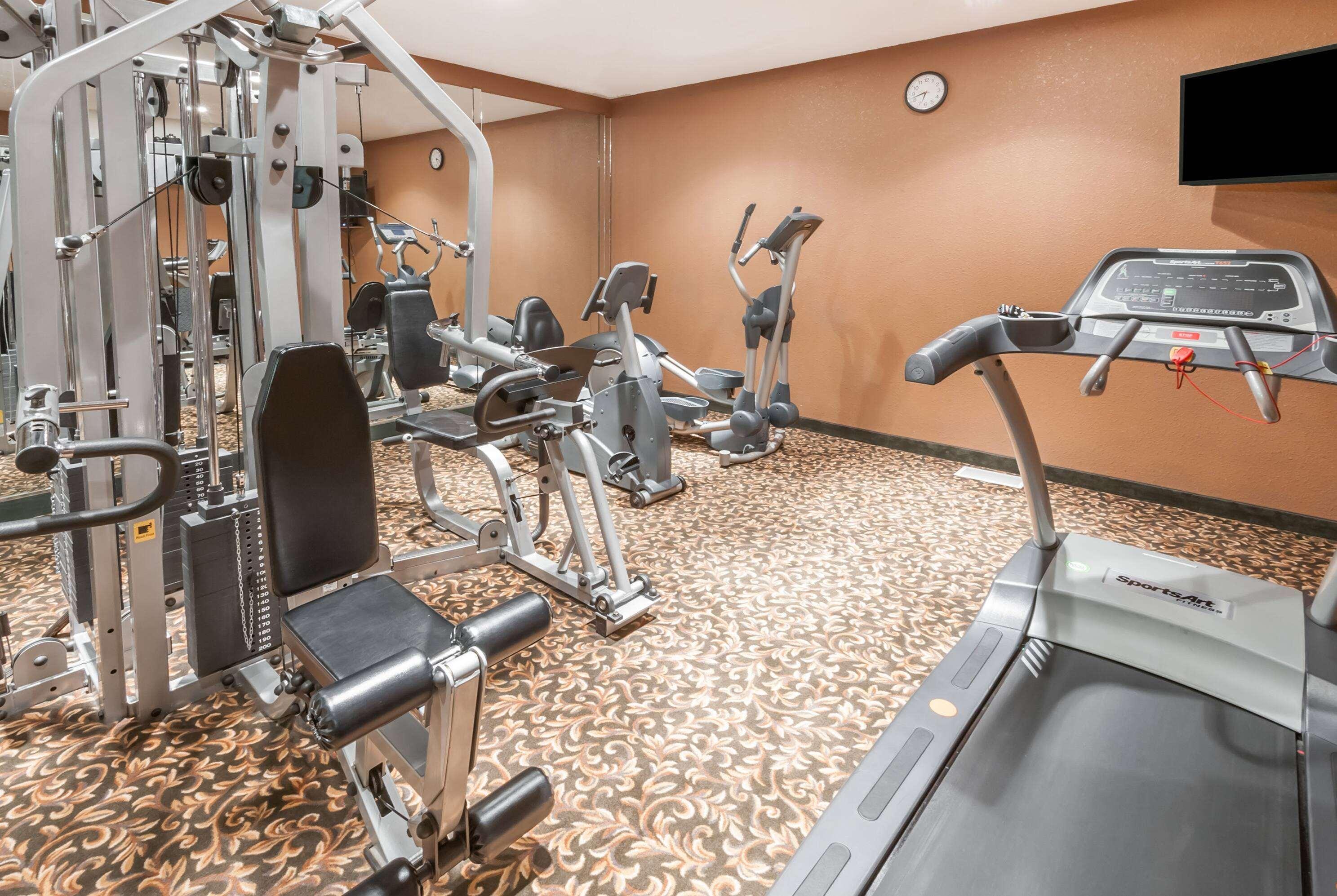 Gimnasio Super 8 by Wyndham Three Hills AB