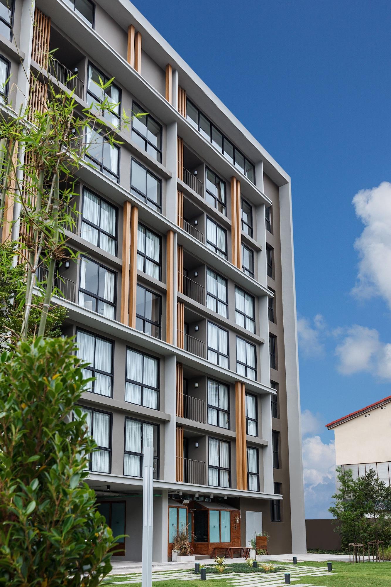 Vista Exterior Madera Residence Siracha