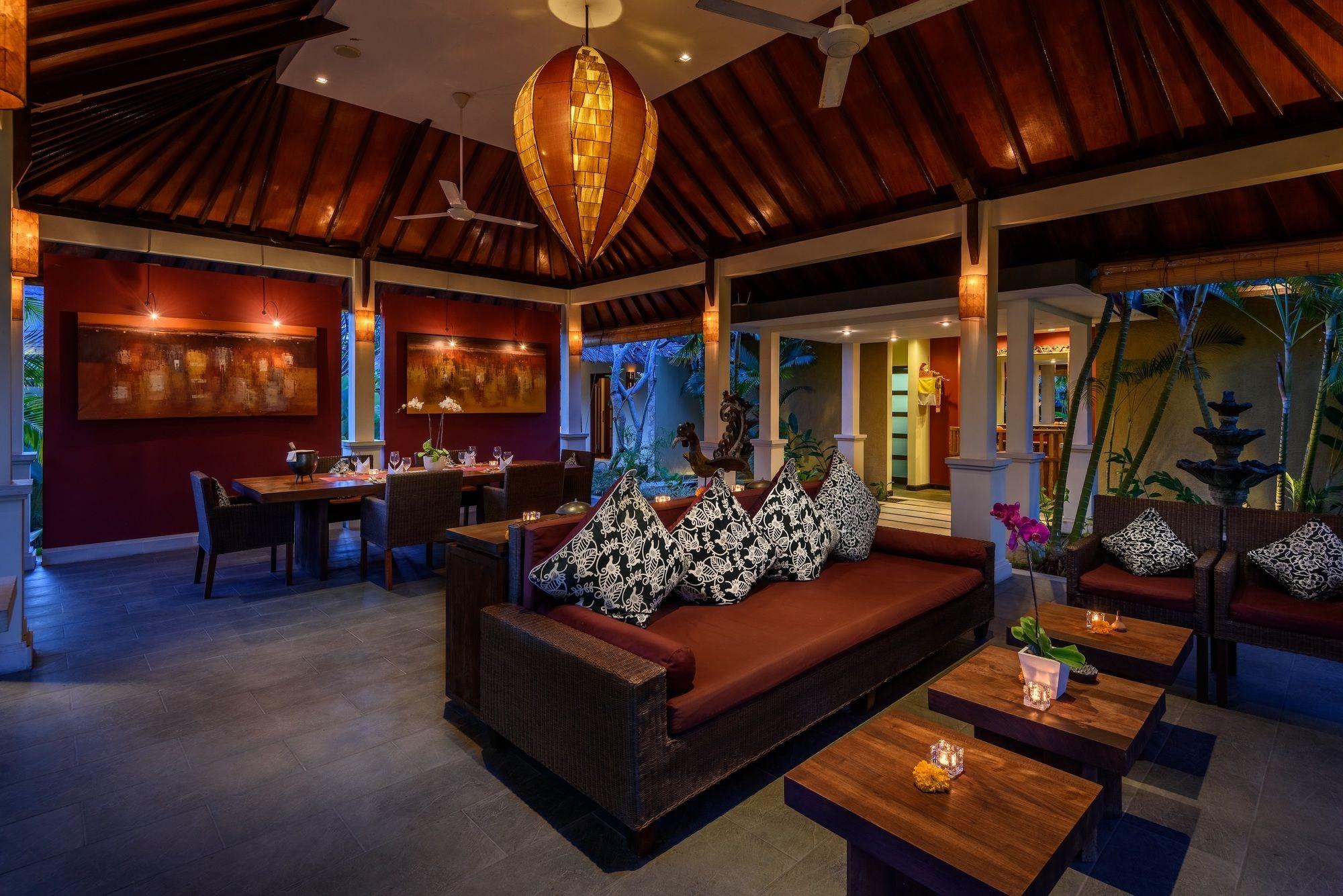 Vista Lobby Villa Sabandari
