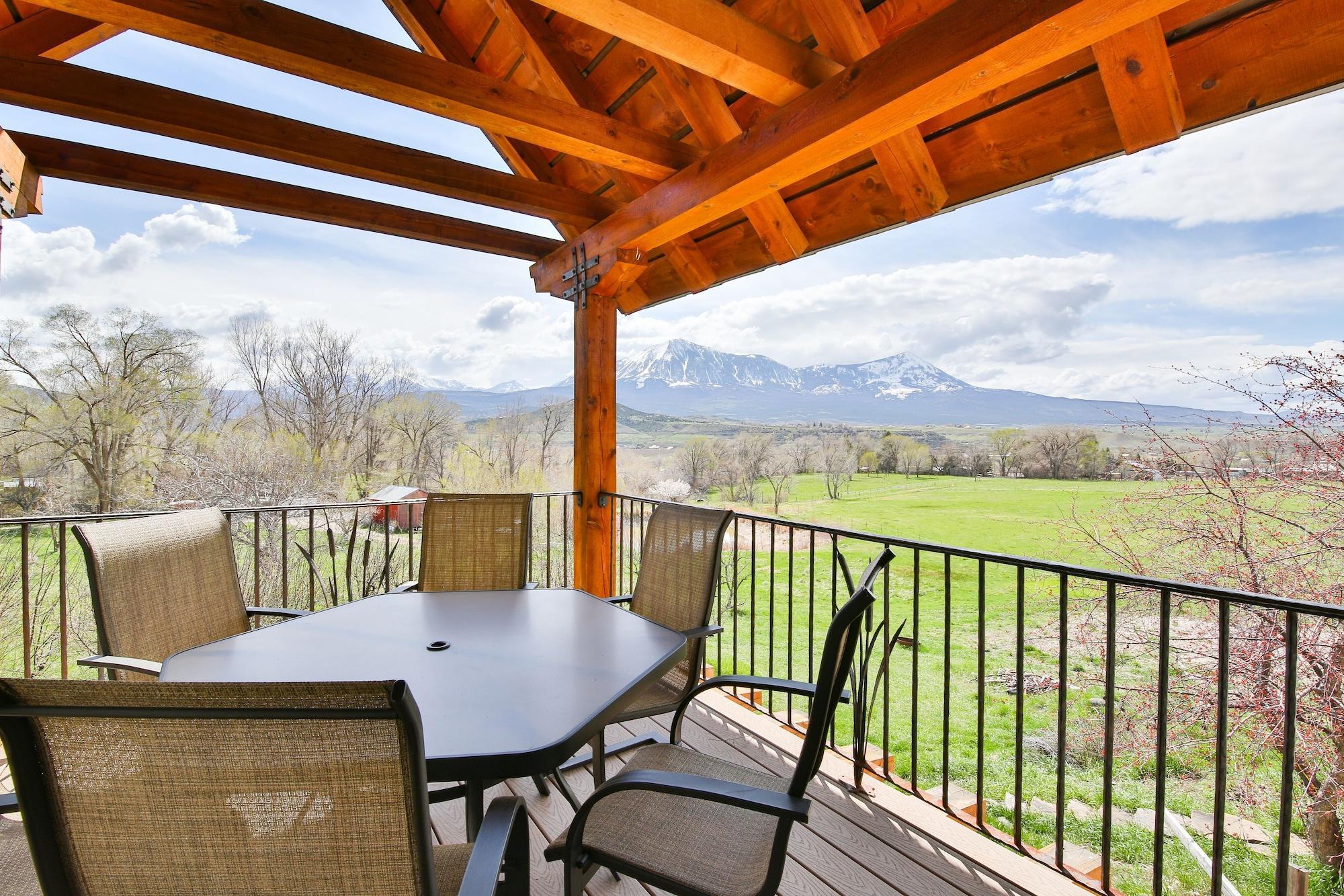 Varios Wisehart Springs Inn