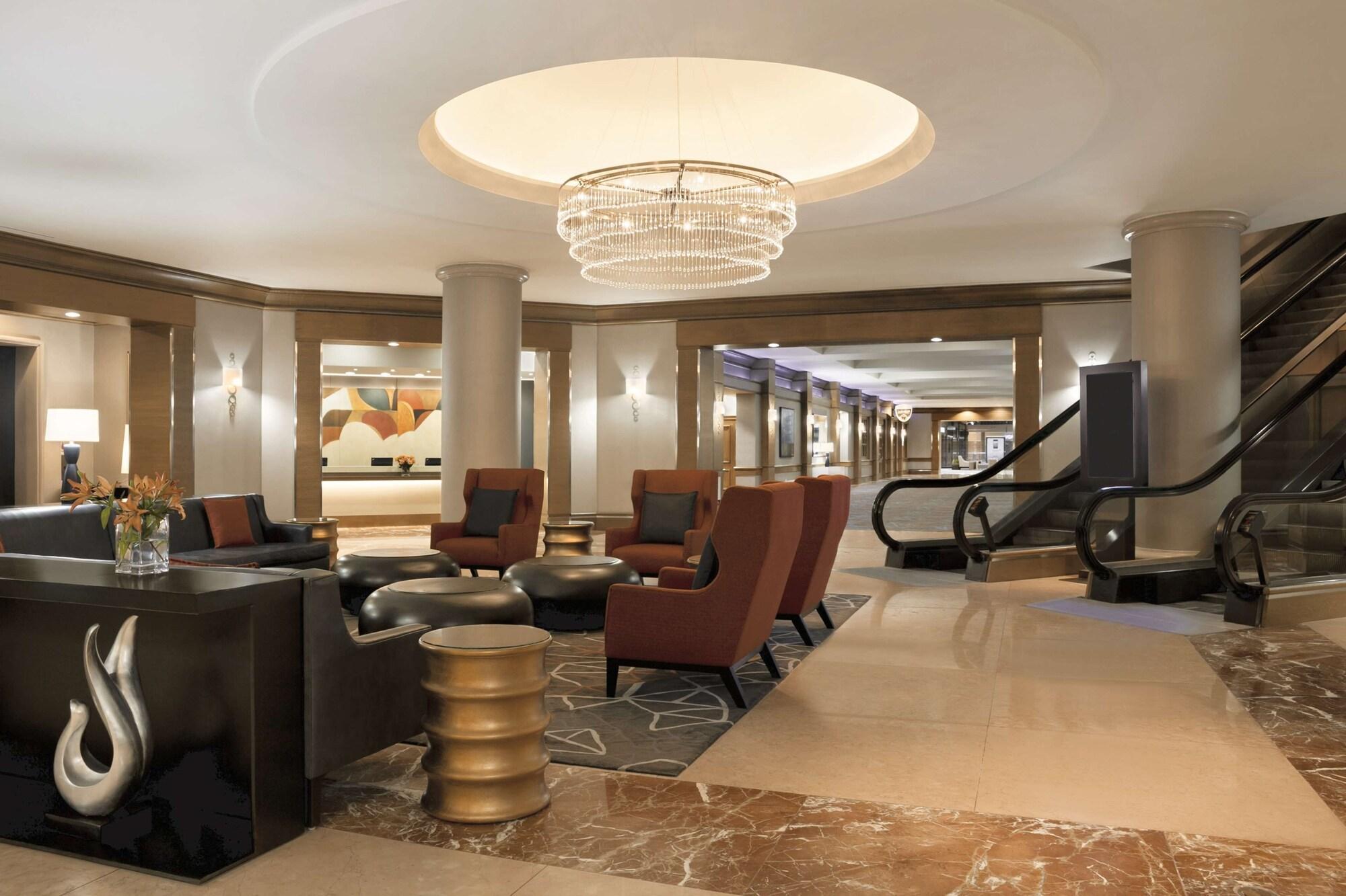 Vista Lobby Hyatt Regency Birmingham-The Wynfrey Hotel