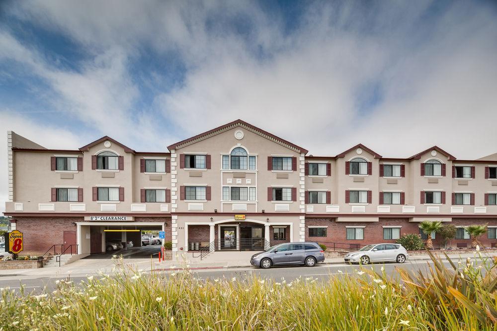 Varios Hotel Skye SFO