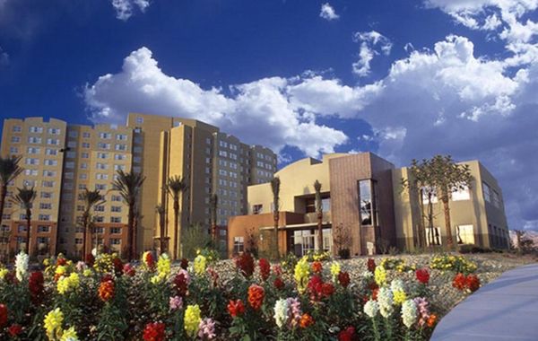 CES stay for 4 guests, low rate, FREE WiFi, FREE parking - Hoteles solo adultos en Las Vegas, Nevada
