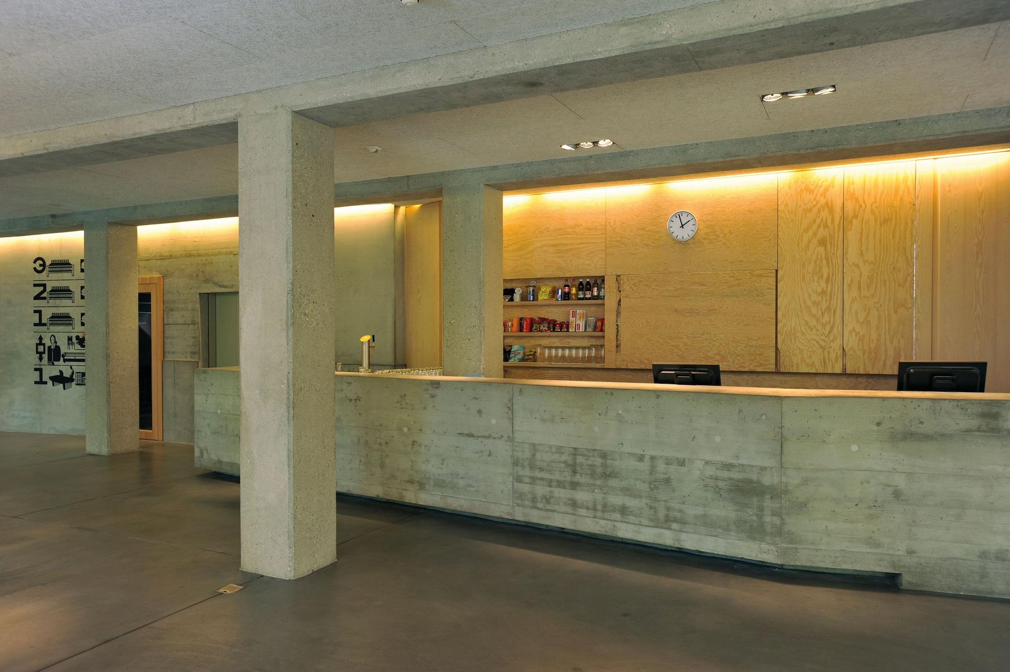 Bar/Salón Youth Hostel Basel