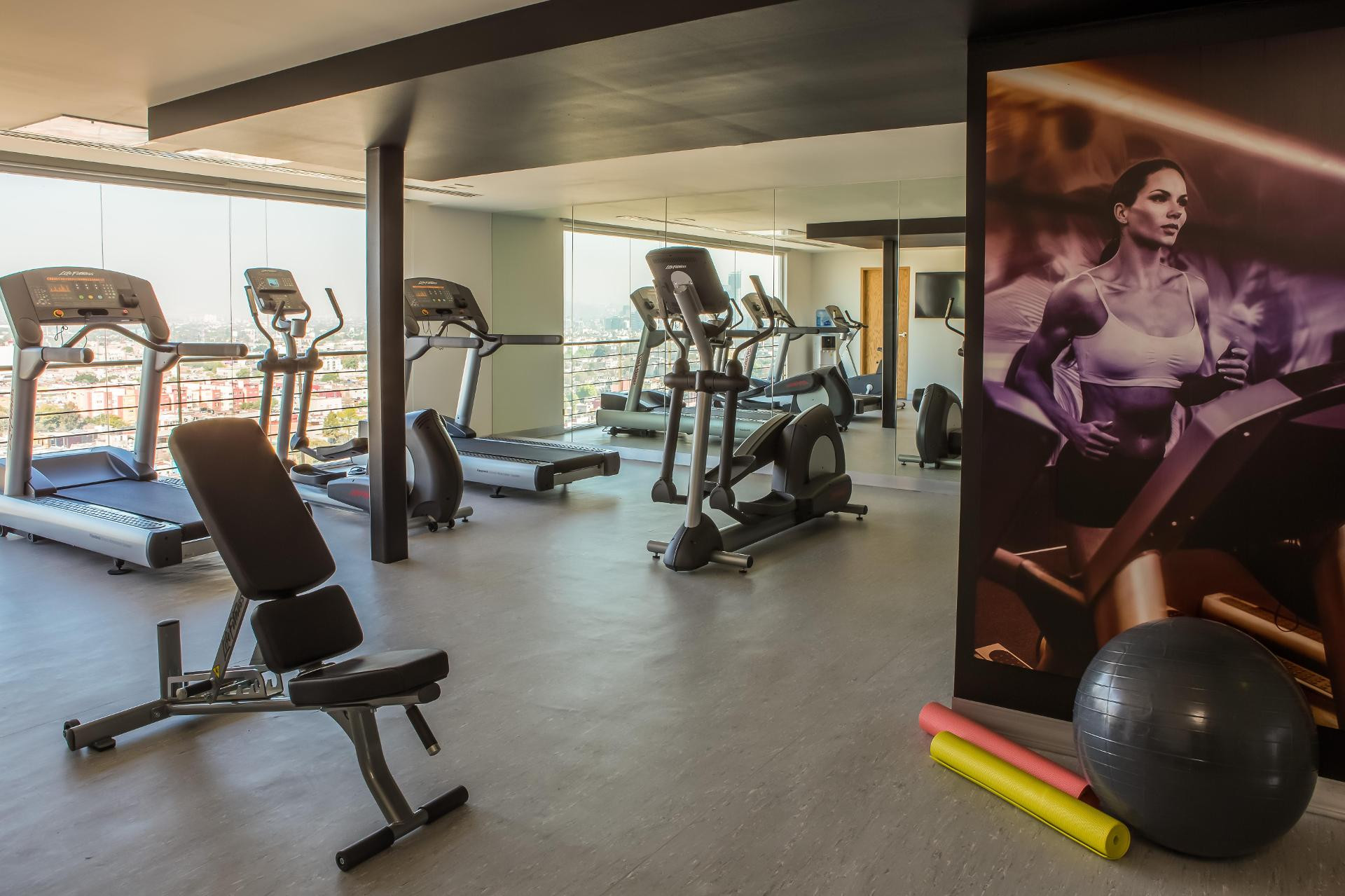 Gimnasio Fiesta Inn Express Ciudad de México Forum Buenavista