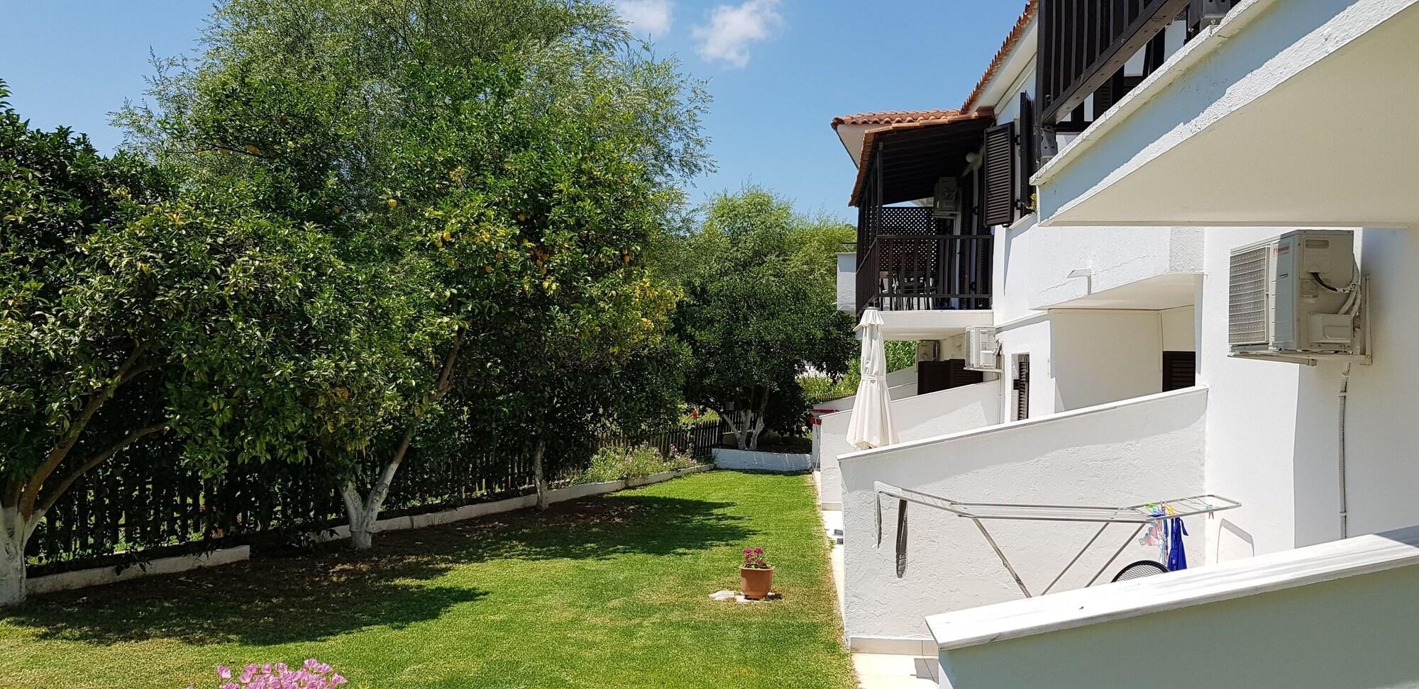 Vista Exterior Villa Karina - Near Achladies Beach