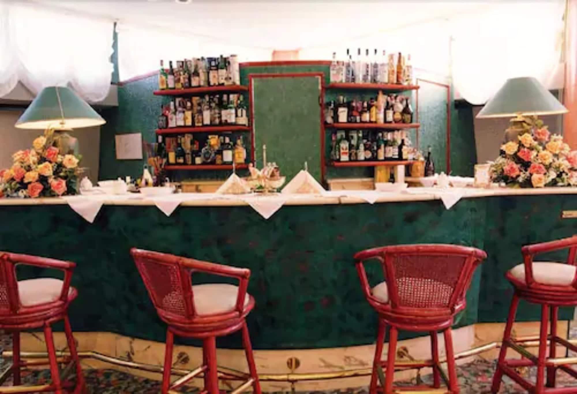 Bar/Salón Hotel & Loisir Le Ruote