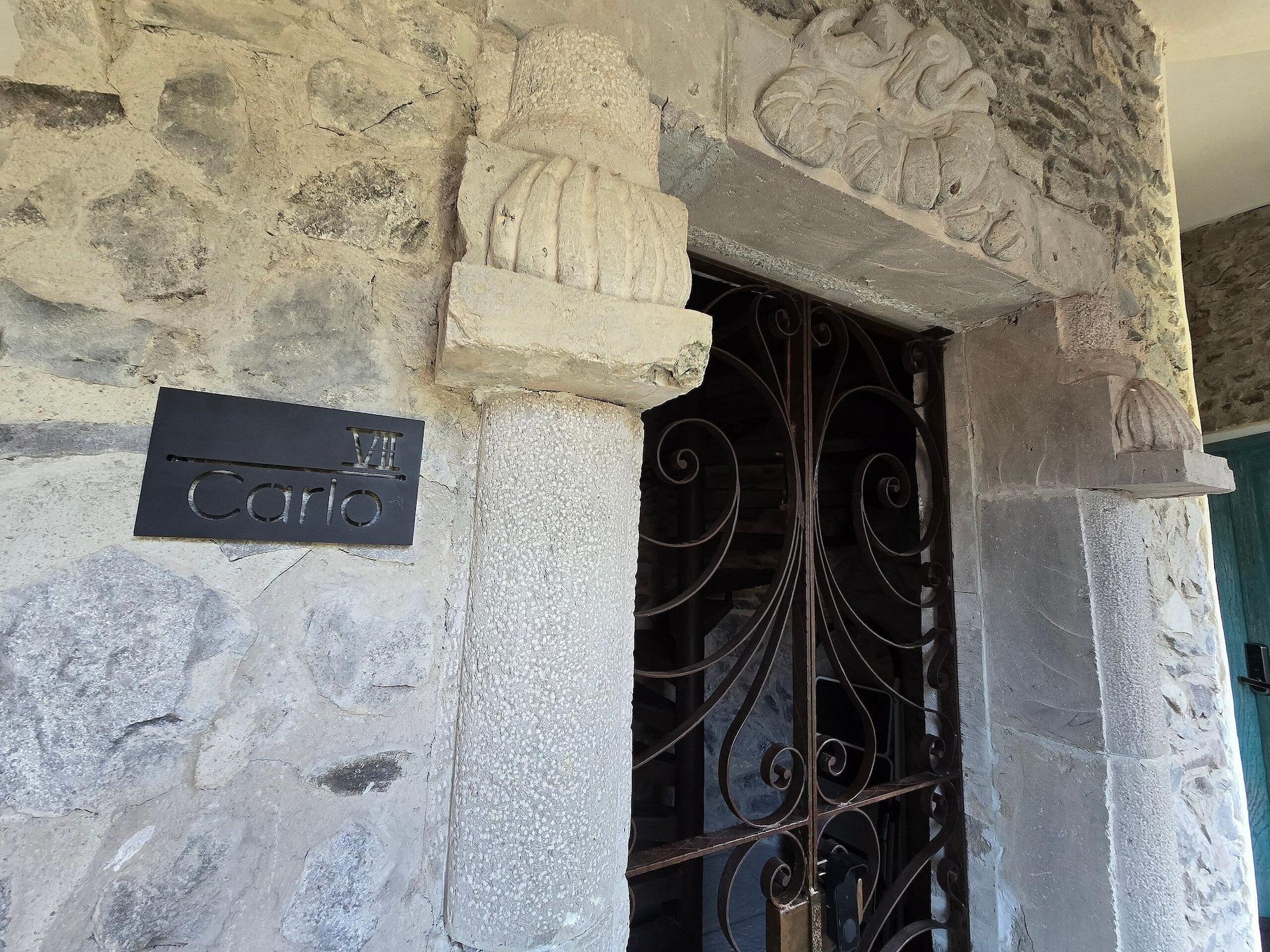 Vista Exterior Castello di Carlo - Suite Carlo VII