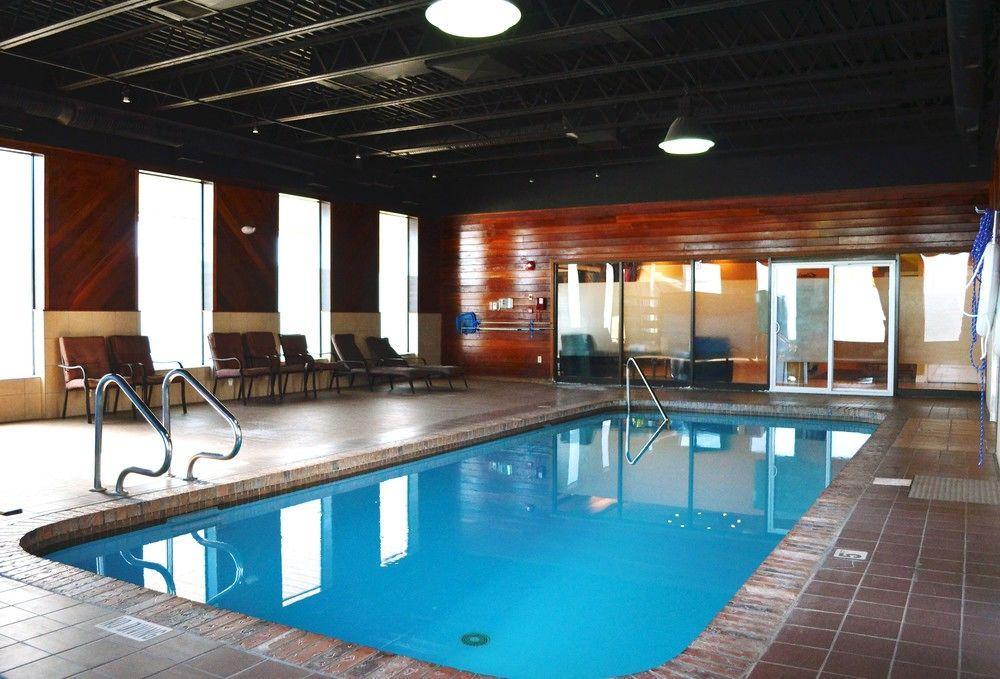 Vista Piscina Chateau Regina Hotel and Suites