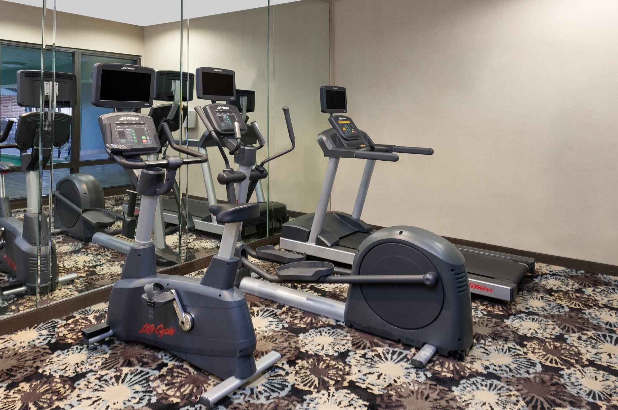 Gimnasio Holiday Inn Express Hotel & Suites Dayton West - Brookville by IHG