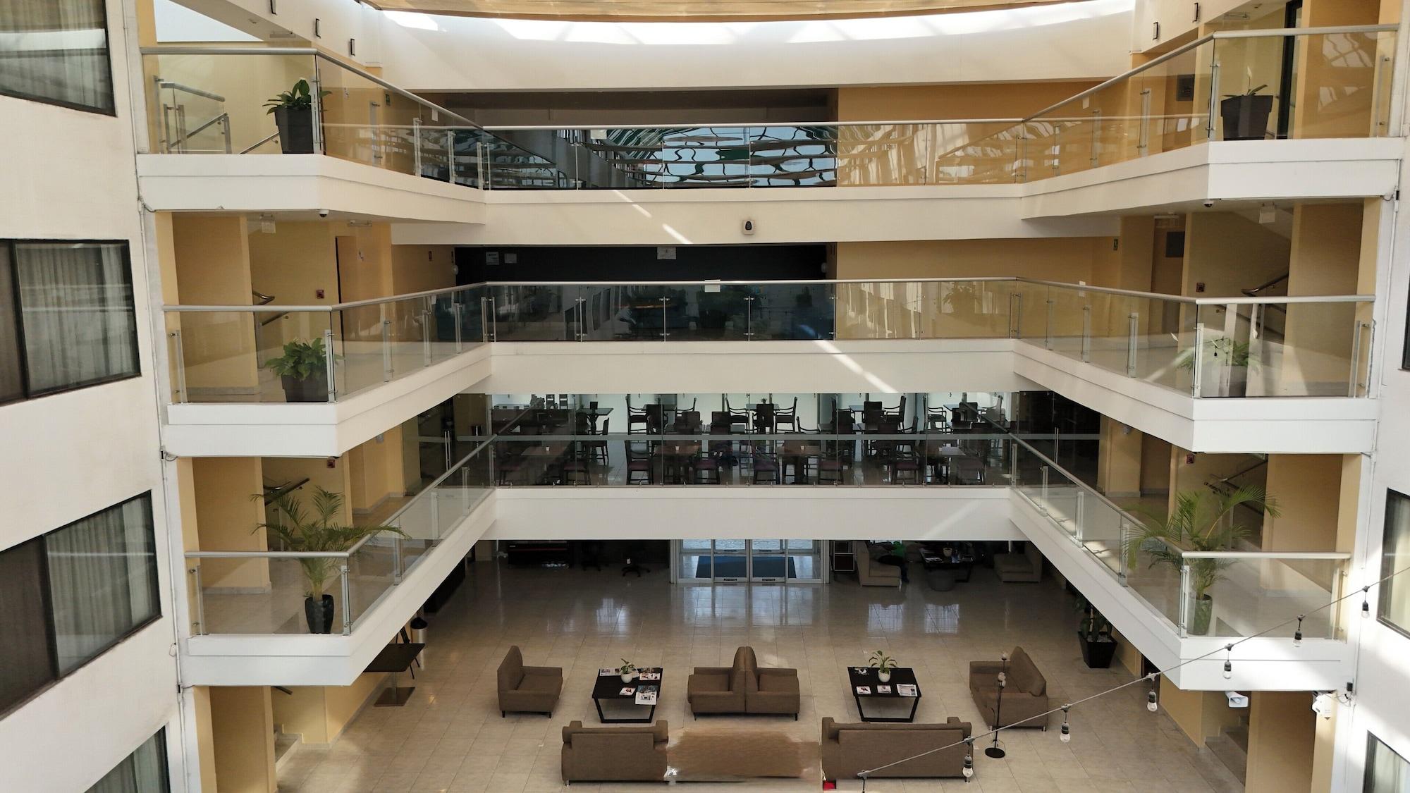 Vista Lobby Holiday Inn Express Toluca by IHG